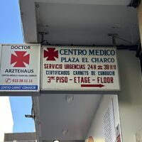 Centro Médico Plaza del Charco